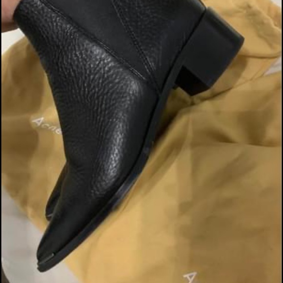 Acne Studios Jensen Pebble Leather Ankle Boots with Metal Tip - Picture 8 of 9